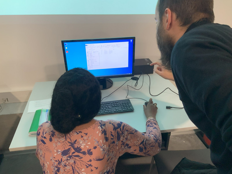 Tablette et smartphone - © La Turbine sciences Tablette et smartphone